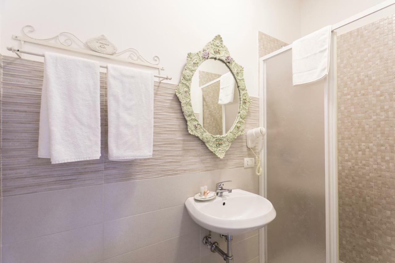 La Maison Romantique Napoli Bagian luar foto