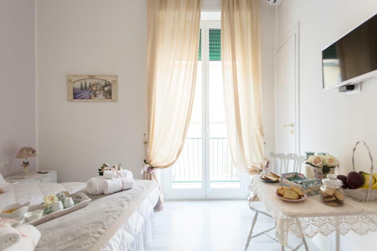 La Maison Romantique Napoli Bagian luar foto